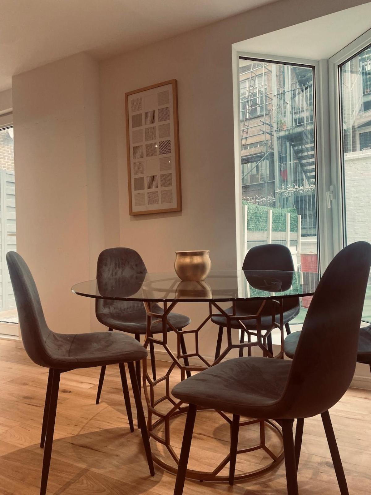 Brand New Spacious 3 Bed With Terrace In Shoreditch Apartment London