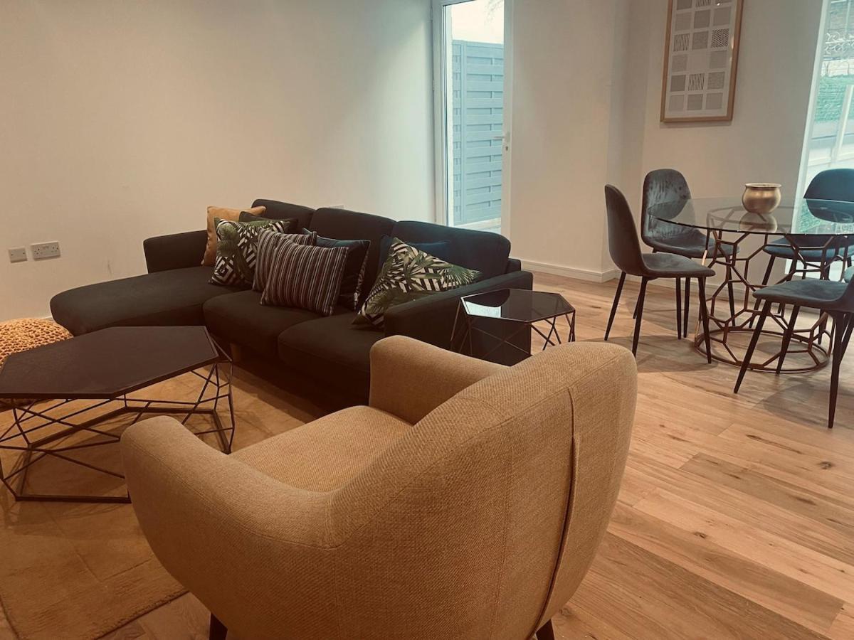 Brand New Spacious 3 Bed With Terrace In Shoreditch