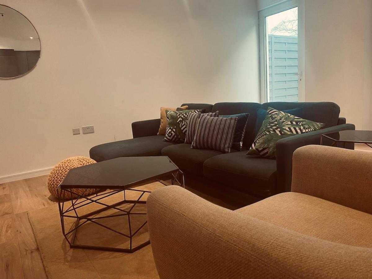 Brand New Spacious 3 Bed With Terrace In Shoreditch Appartamento *