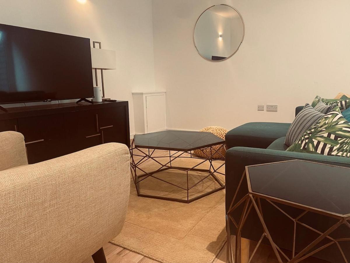 Brand New Spacious 3 Bed With Terrace In Shoreditch Londra