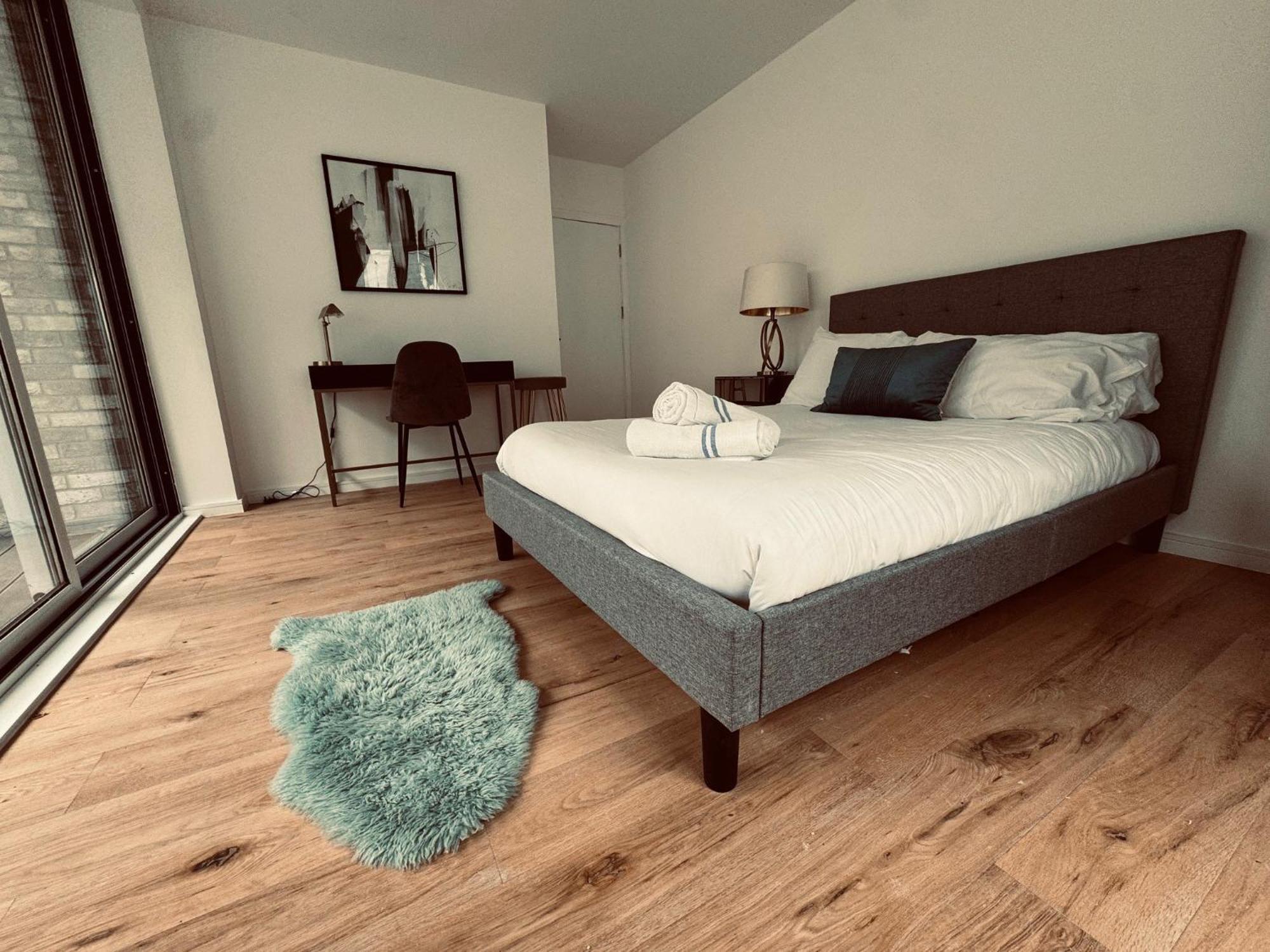 Brand New Spacious 3 Bed With Terrace In Shoreditch Appartamento *